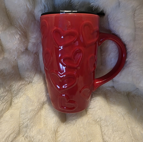 New Red Heart Embossed Ceramic Travel Mug - Picture 2 of 3